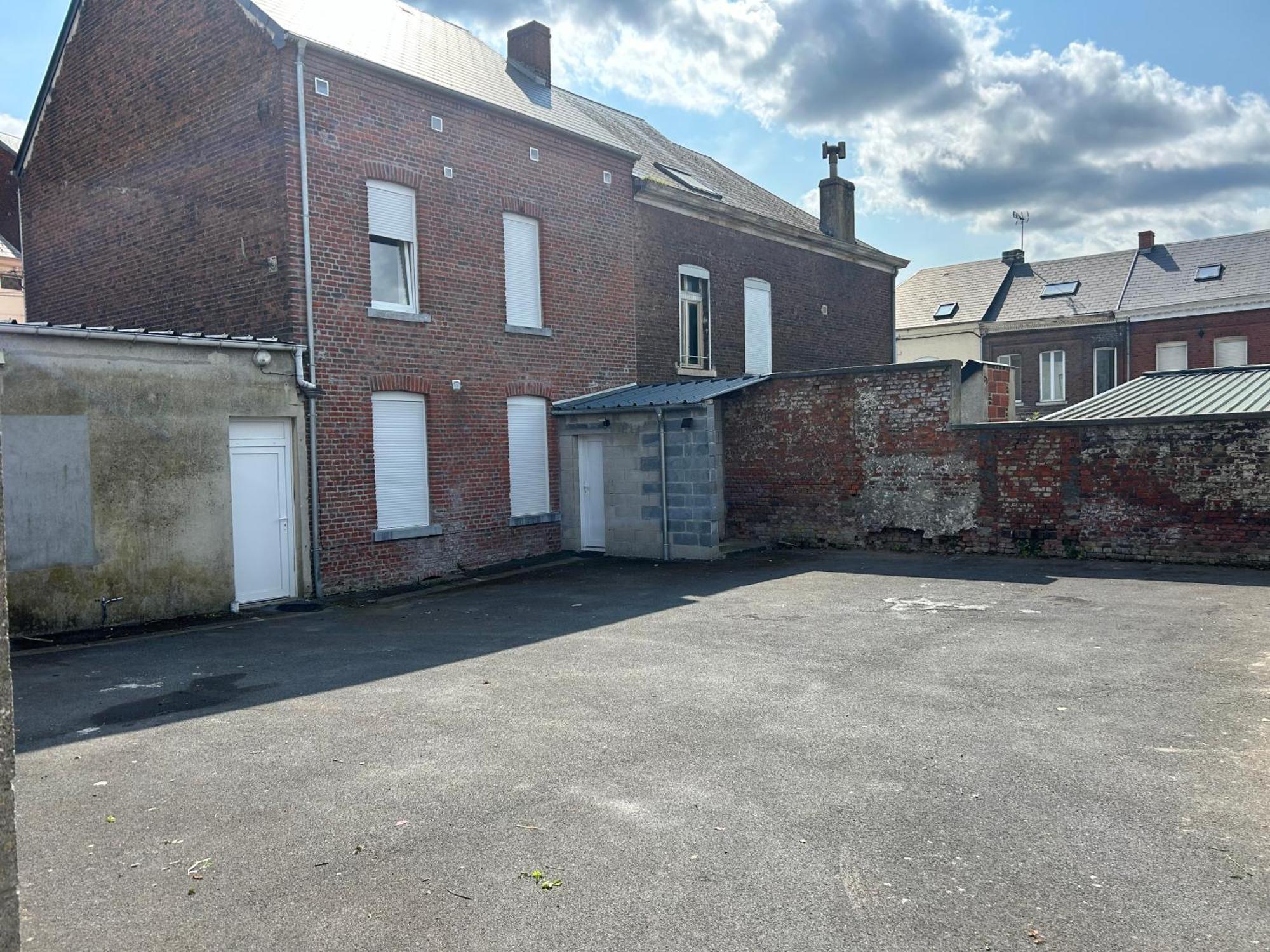 Superbe Studio Meuble Avec Parking Maubeuge Exteriér fotografie